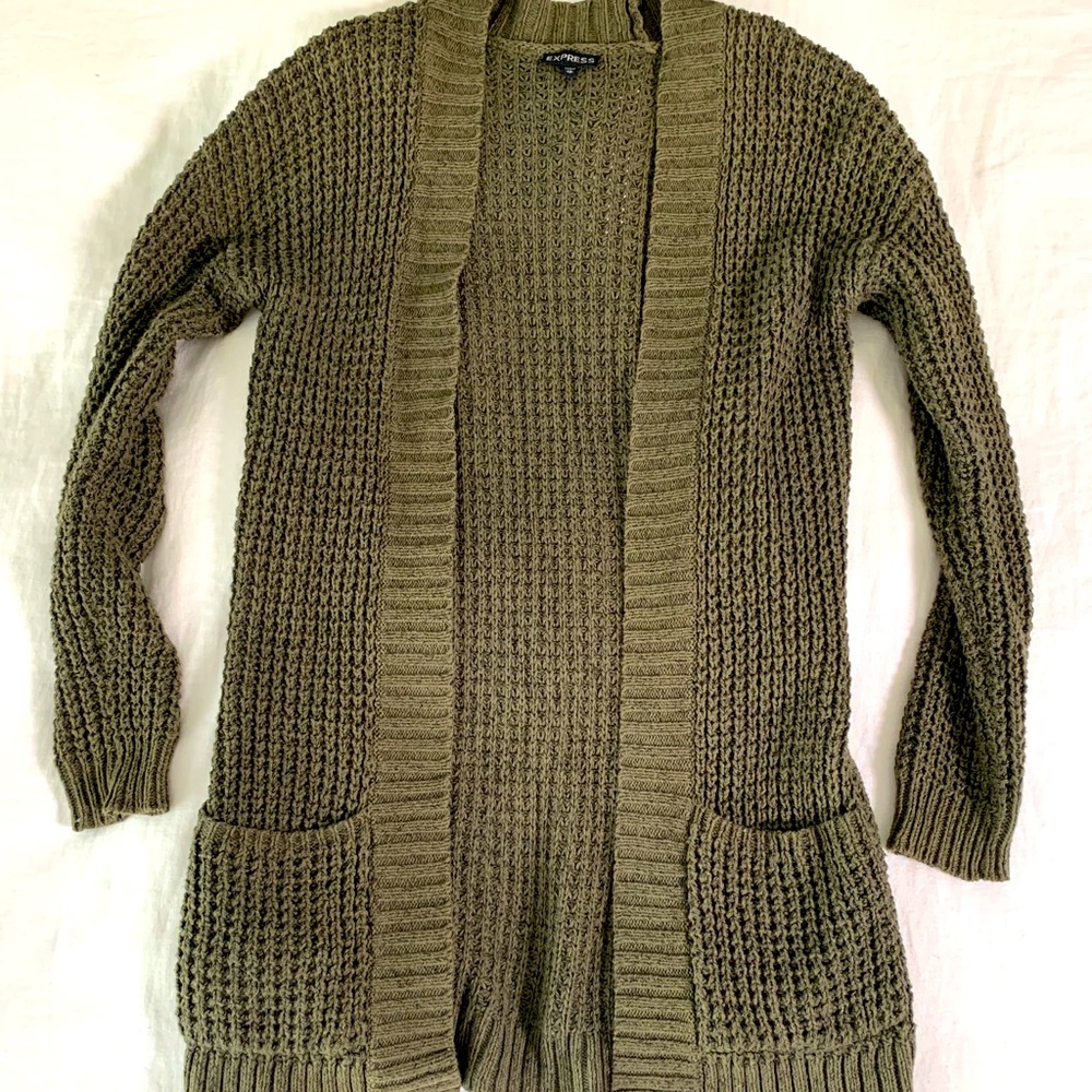 Winter Clearance✨Olive Express Sweater✨ - Picture 4 of 4